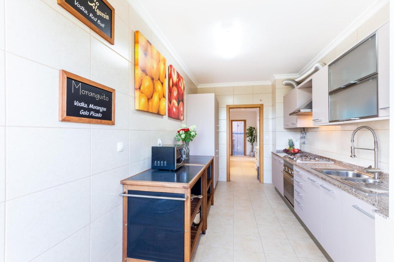 Sacha'S Sweet Home, Lovely 2 Bedroom Apartment, Walking Distance To Town, Beach And Marina Лагуш Екстер'єр фото